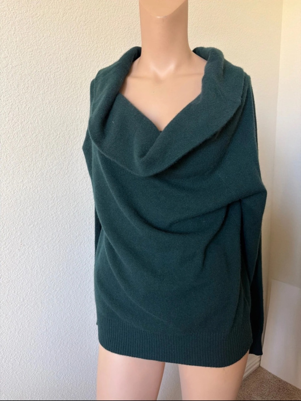 NWT ANTONIO MELANI Cashmere Teal Green  sweater large orig.$149